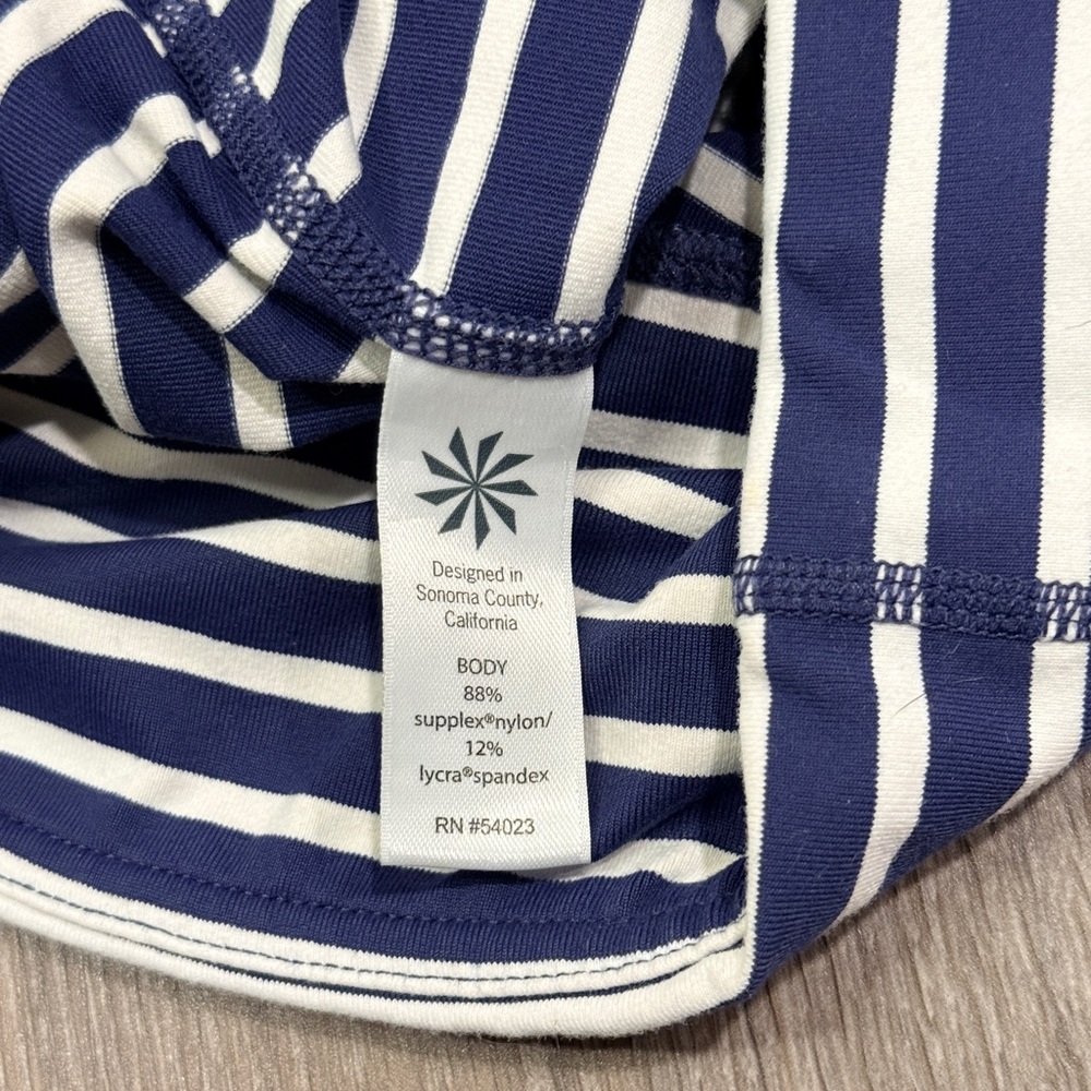 Athleta Women's Striped Navy and White Capri Leggings Size XS - Picture 7 of 7